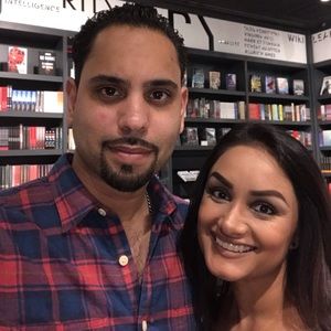 Meet your Posher, Venisa